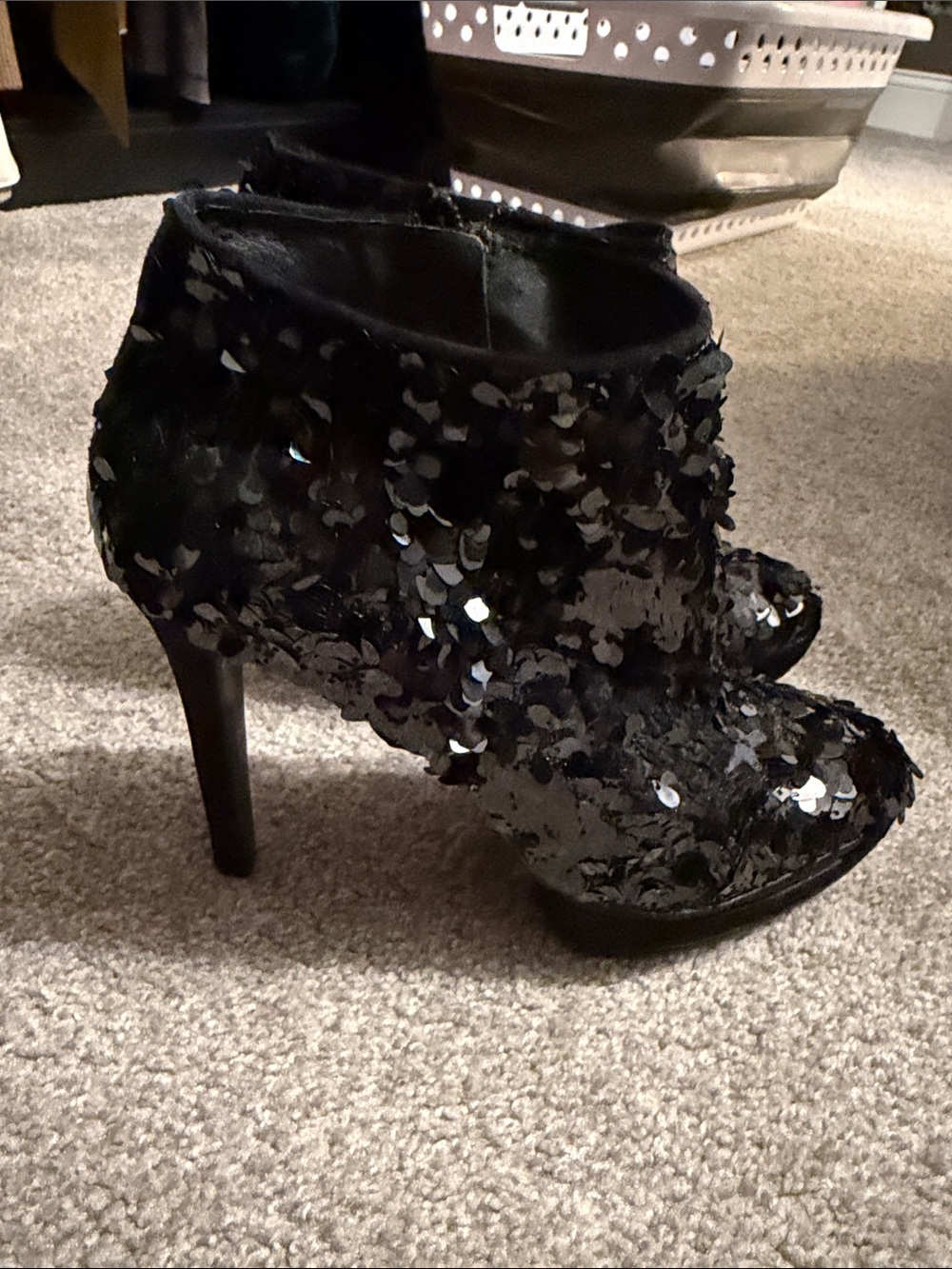 Vince Camuto Black Sequin Ankle Booties Size 9